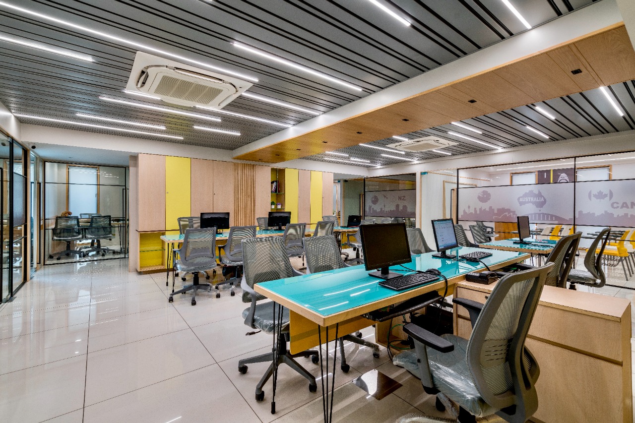 CCPL Computer Lab - Side View